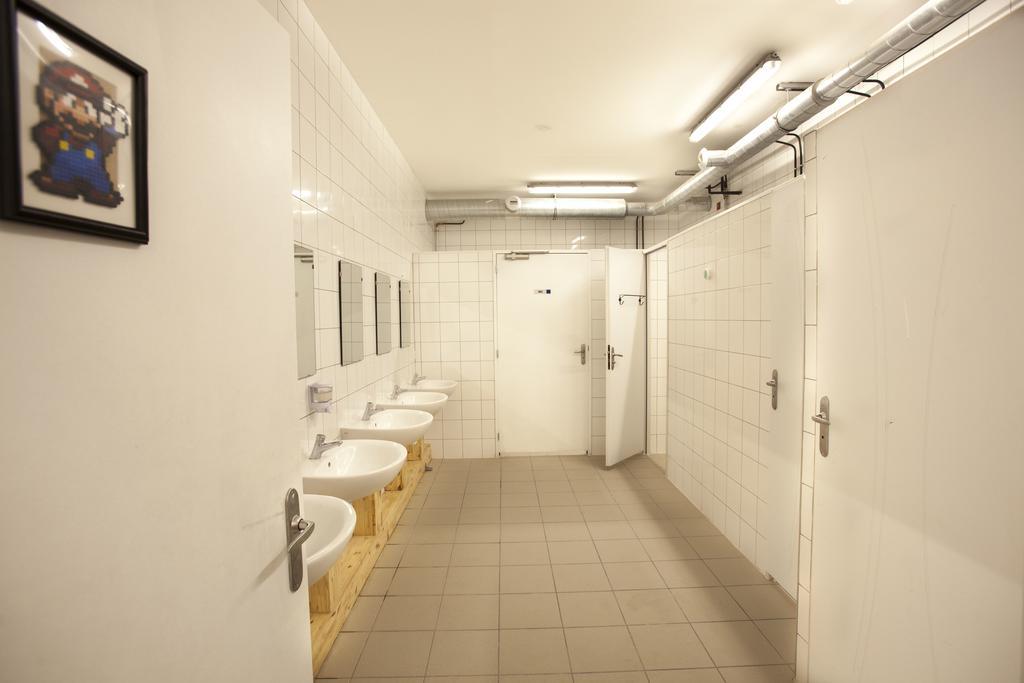 Le Flaneur Guesthouse Lyon Ngoại thất bức ảnh