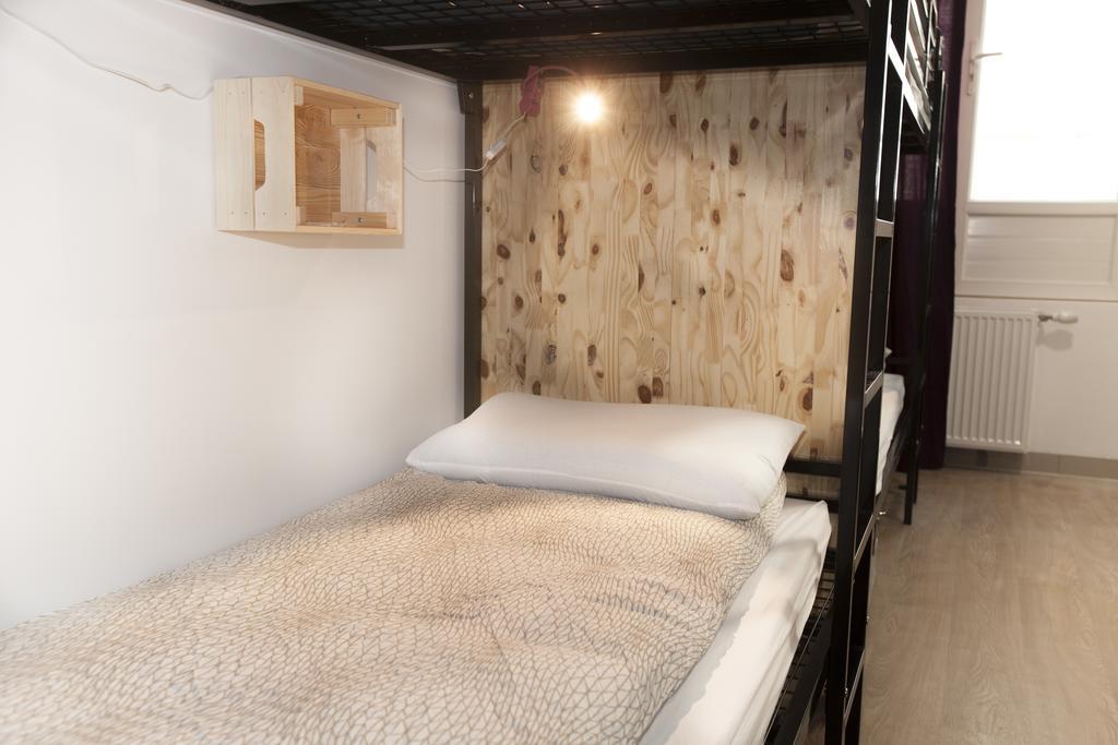 Le Flaneur Guesthouse Lyon Phòng bức ảnh